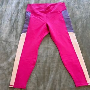 Fabletics Mila High-Waisted Pocket Legging (NWT)